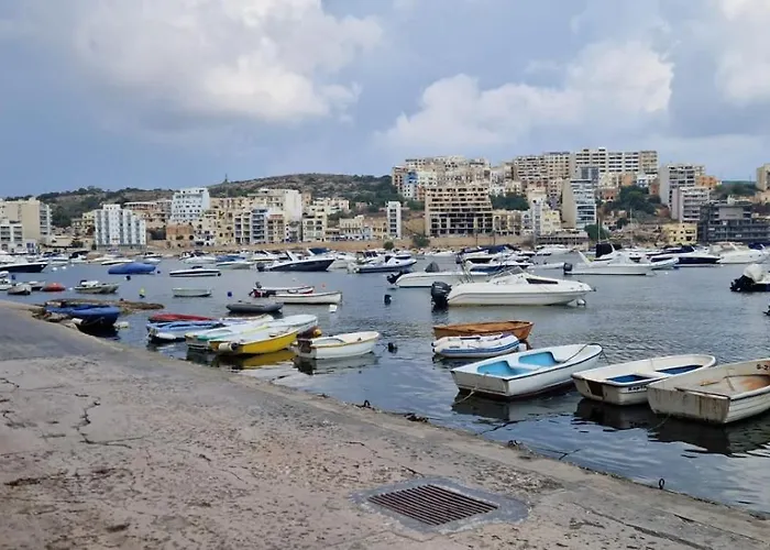 The View Of The Saint Paul's Bay * St. Paul's Bay